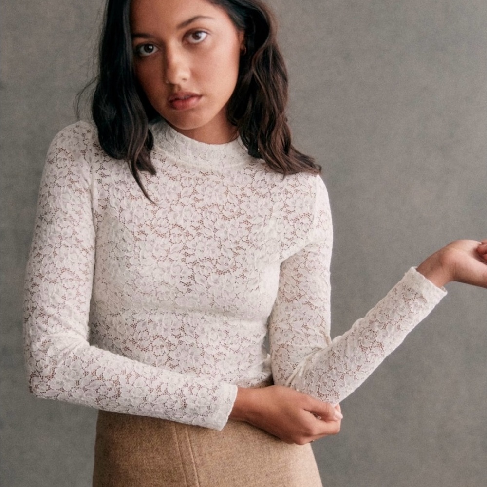 Sézane Taori Blouse - Cream white - size 42 $180 cad on the Sézane website.